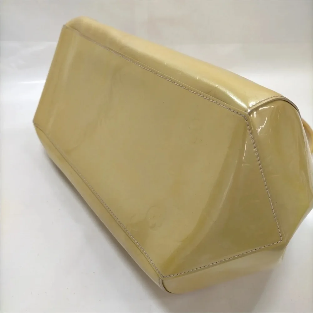 Louis Vuitton Sherwood GM Vernis Yellow Patent Leather Shoulder Bag Authentic